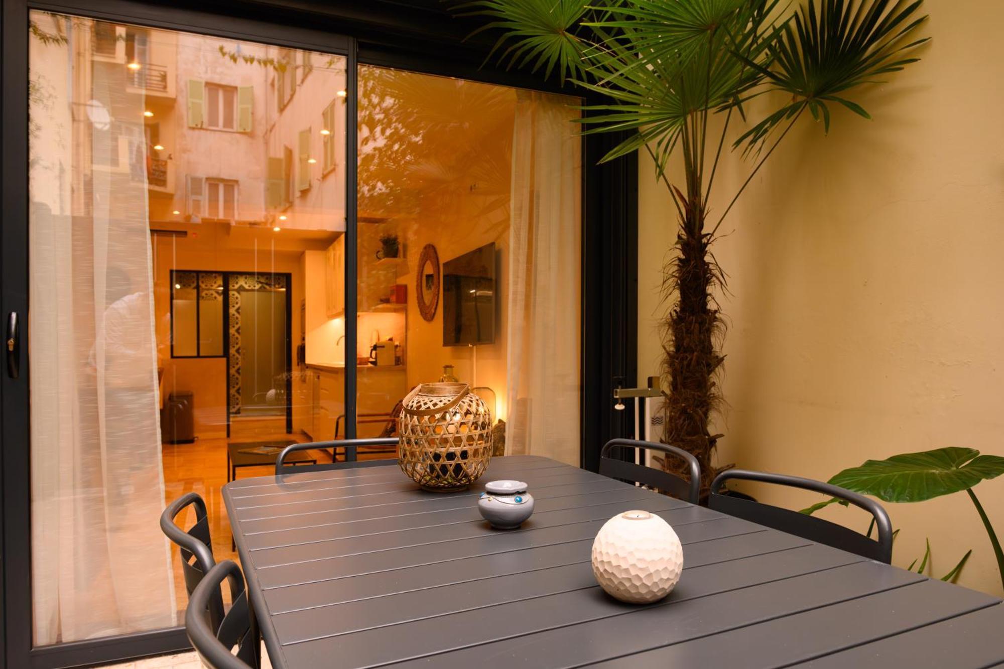 Magnifique Appartement Au Centre-Ville De Nizza Exterior foto
